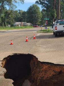 sinkhole mt alban culkin