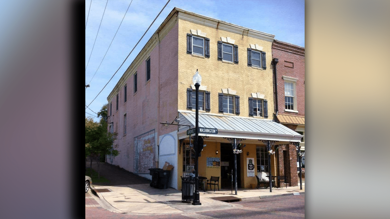 attic gallery vicksburg
