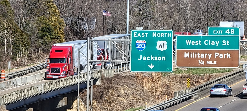 18-wheelers on Interstate 20