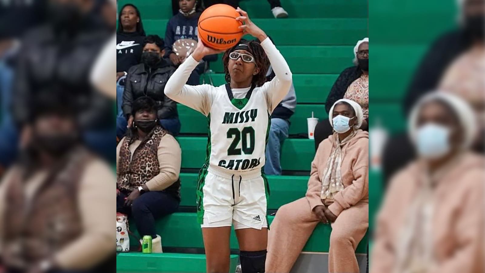 #20 Destin Sims takes a shot Photo by Cedric Tillman