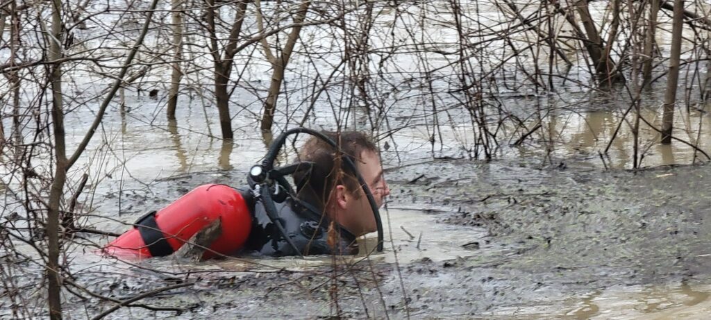 vehicle in water