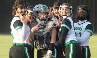 Missy Gators softball players