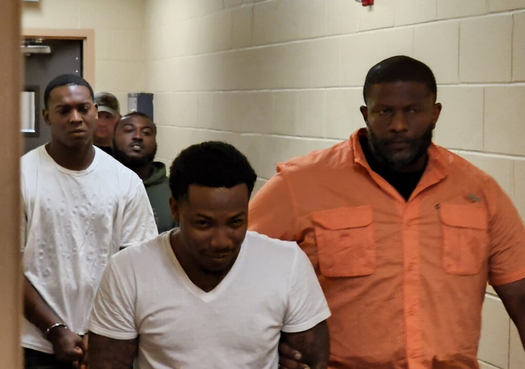 bust suspects