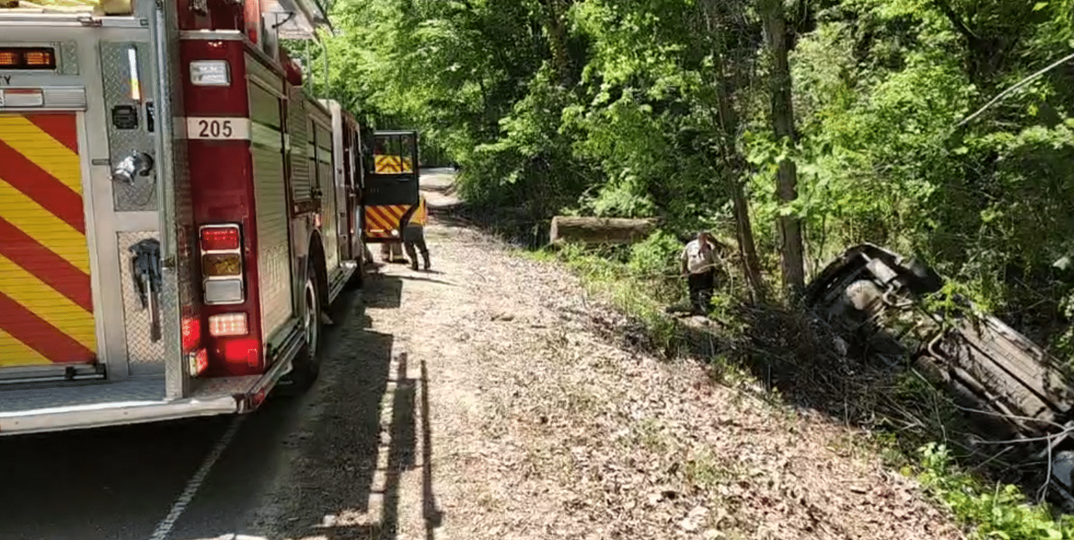 Driver in roll-over accident tries to fight deputies - Vicksburg Daily News