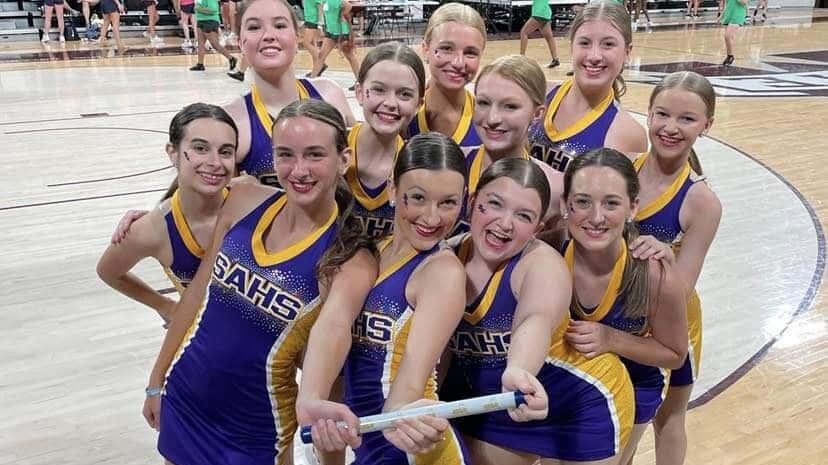 Flashettes dance team