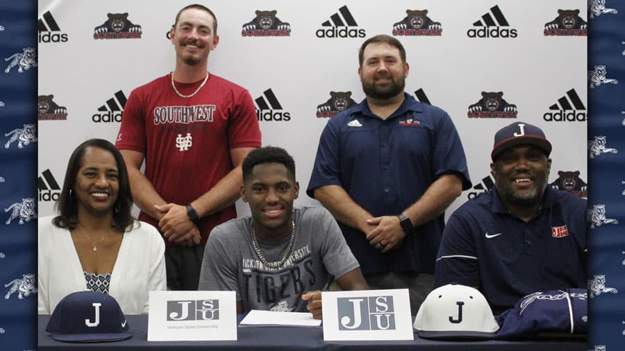 Austin Boarden signs with JSU