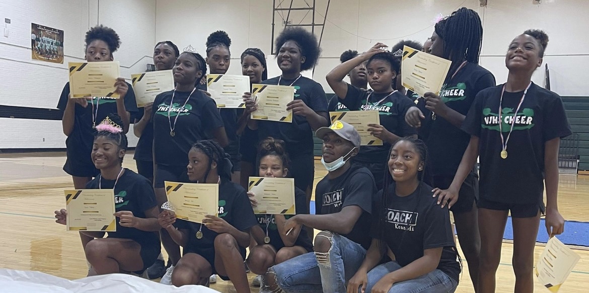 vjhs cheerleaders