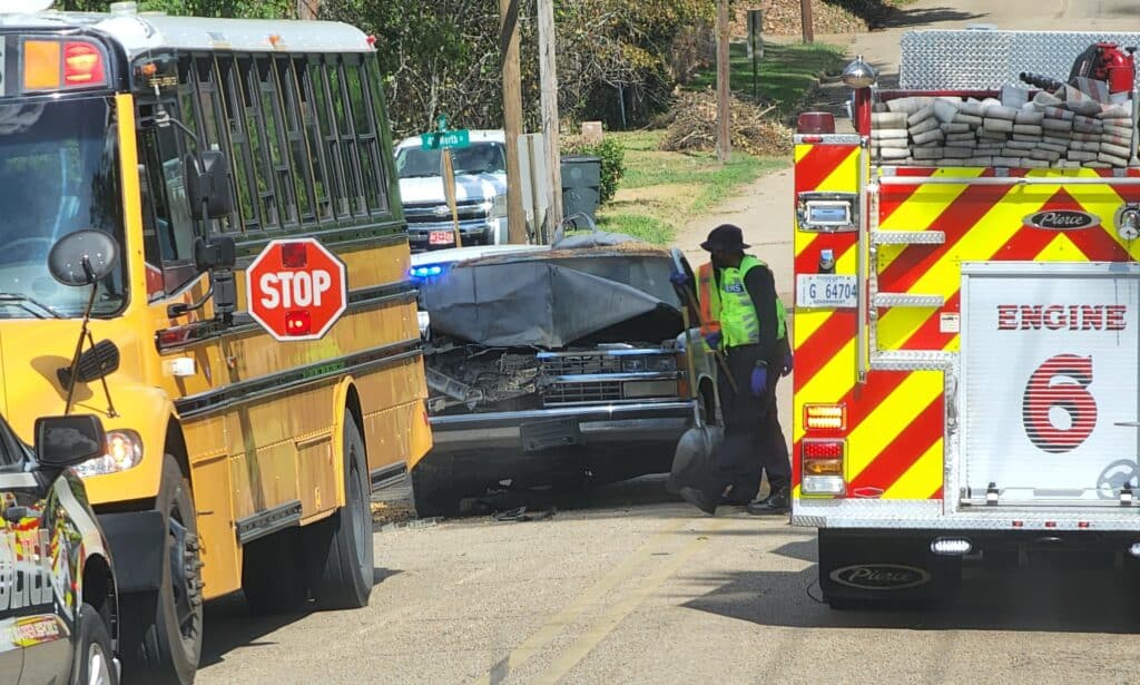 vicksburg school bus crash