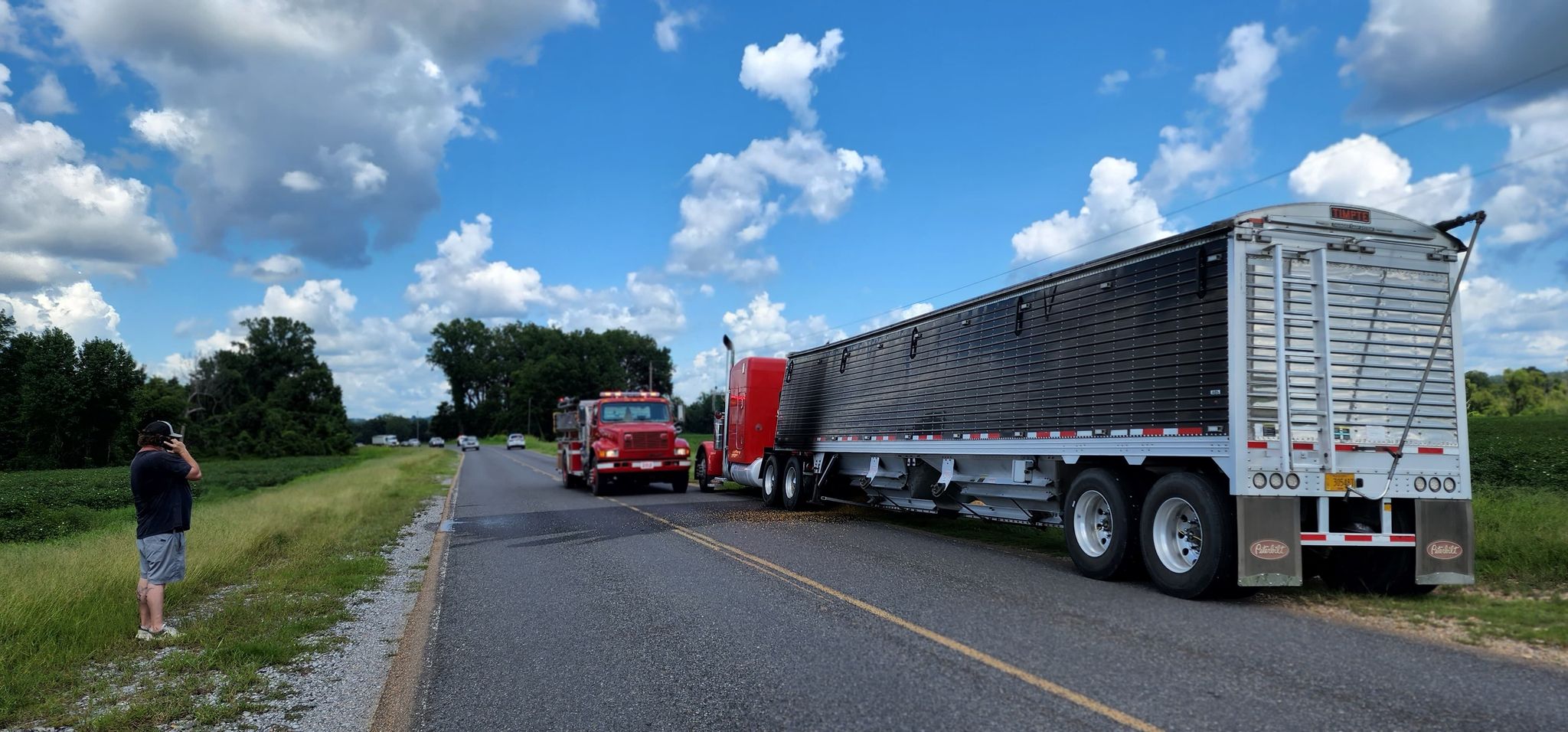 18-wheeler fire highway 465