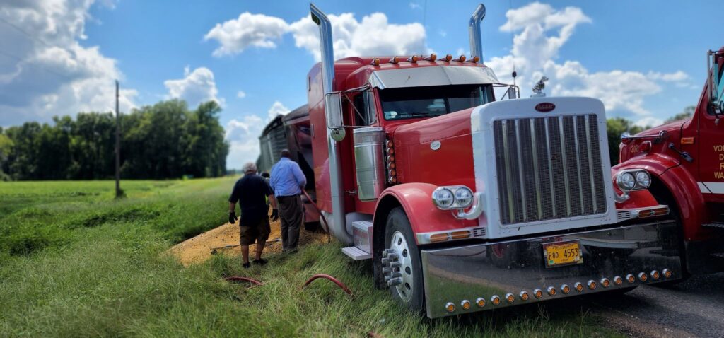 18-wheeler fire highway 465