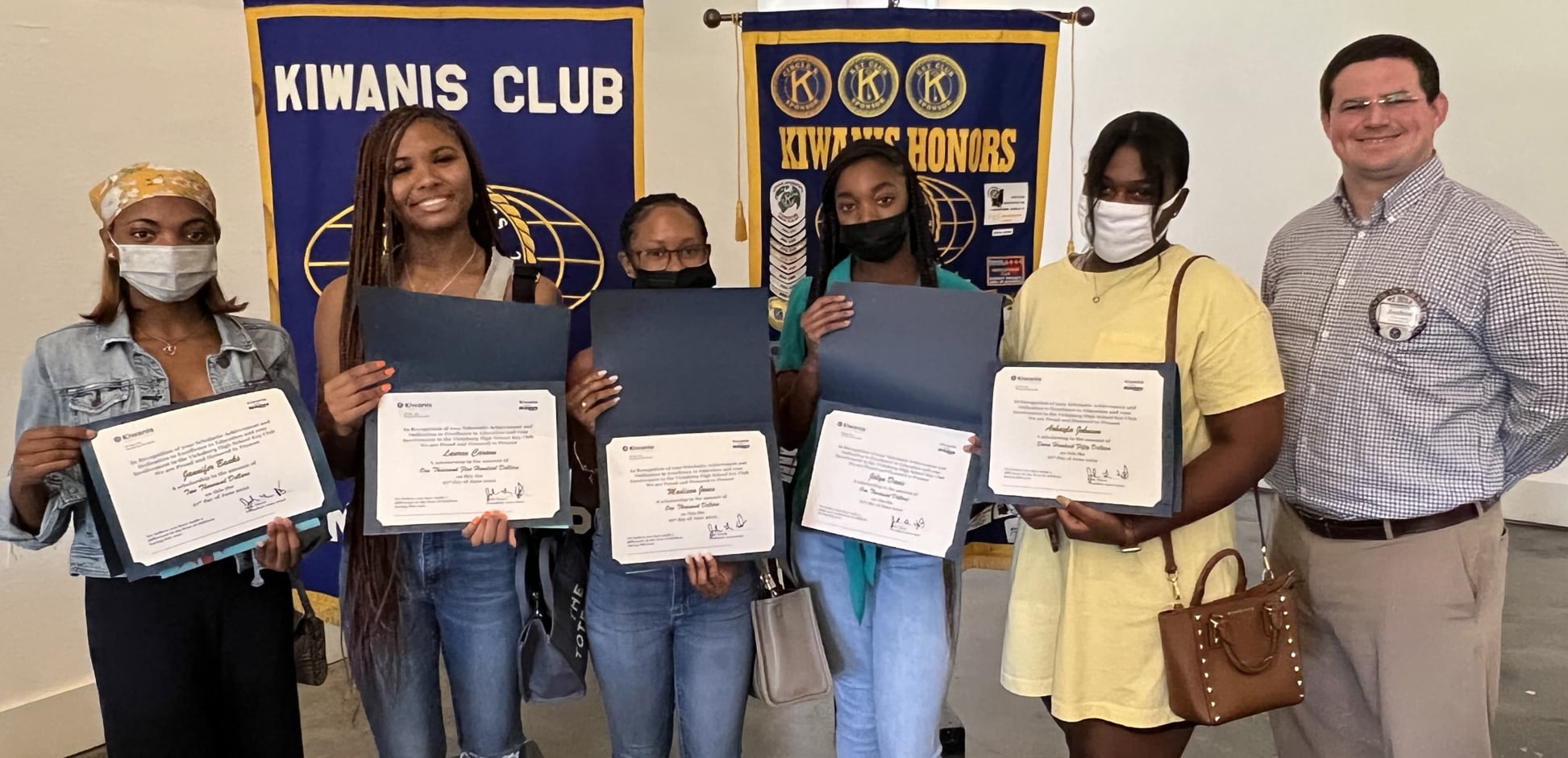 Vicksburg Kiwanis Club scholarship recipients