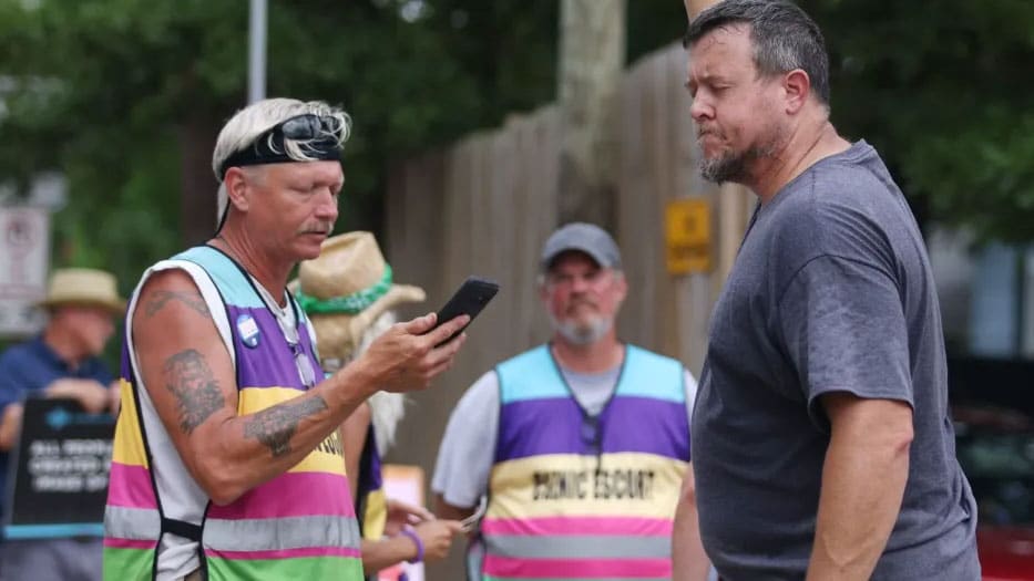 abortion clinic escort