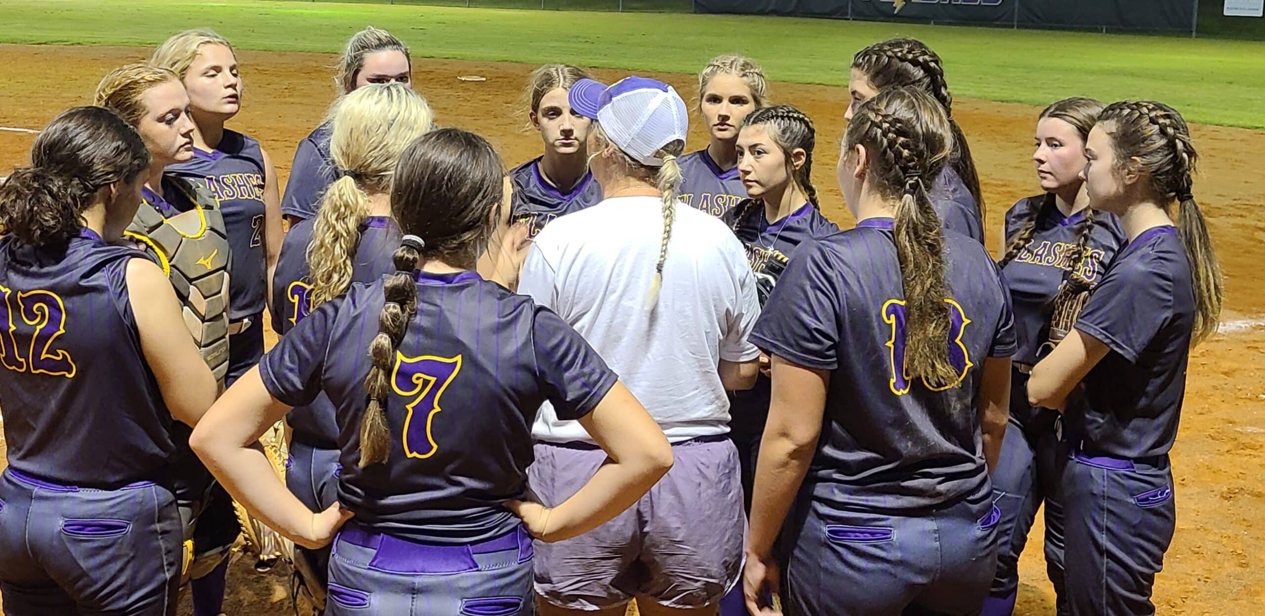 Flashes softball fell short