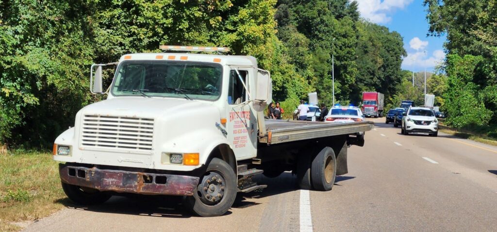 tow truck driver surprises catalytic converter thieves