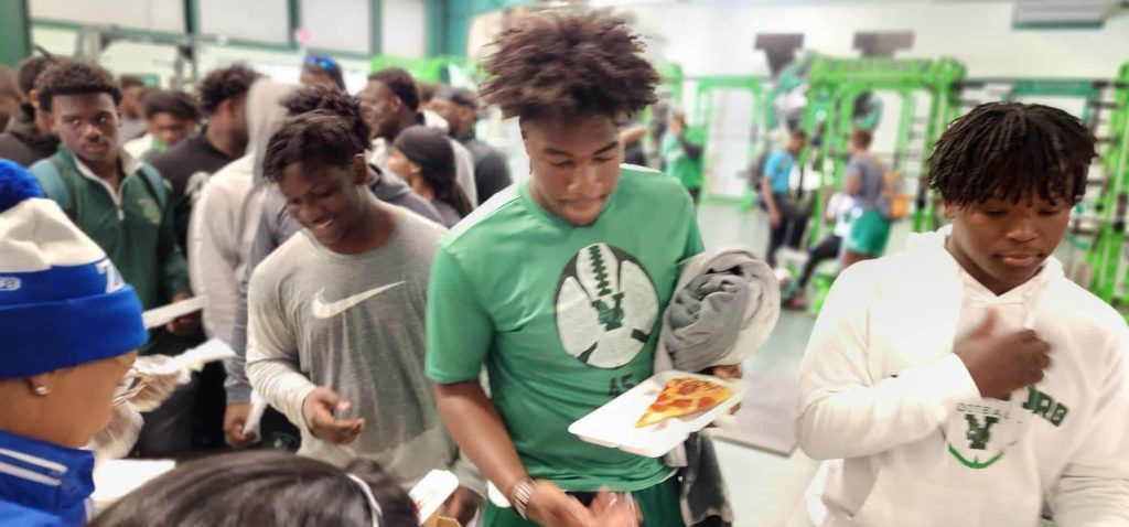 sorority feeds vicksburg high school