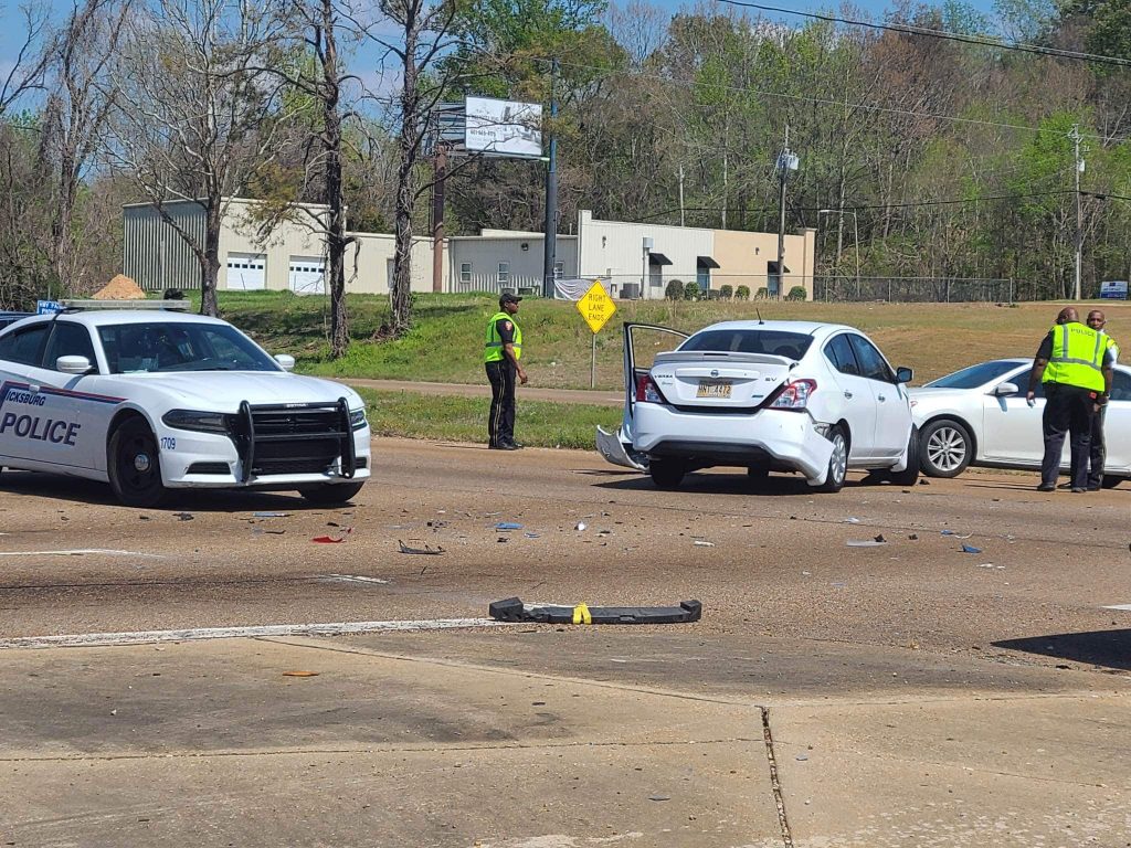vicksburg traffic crash