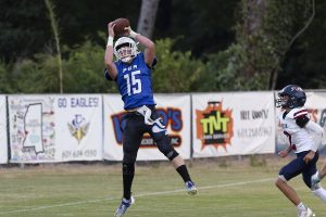 Thomas Azlin catching the ball