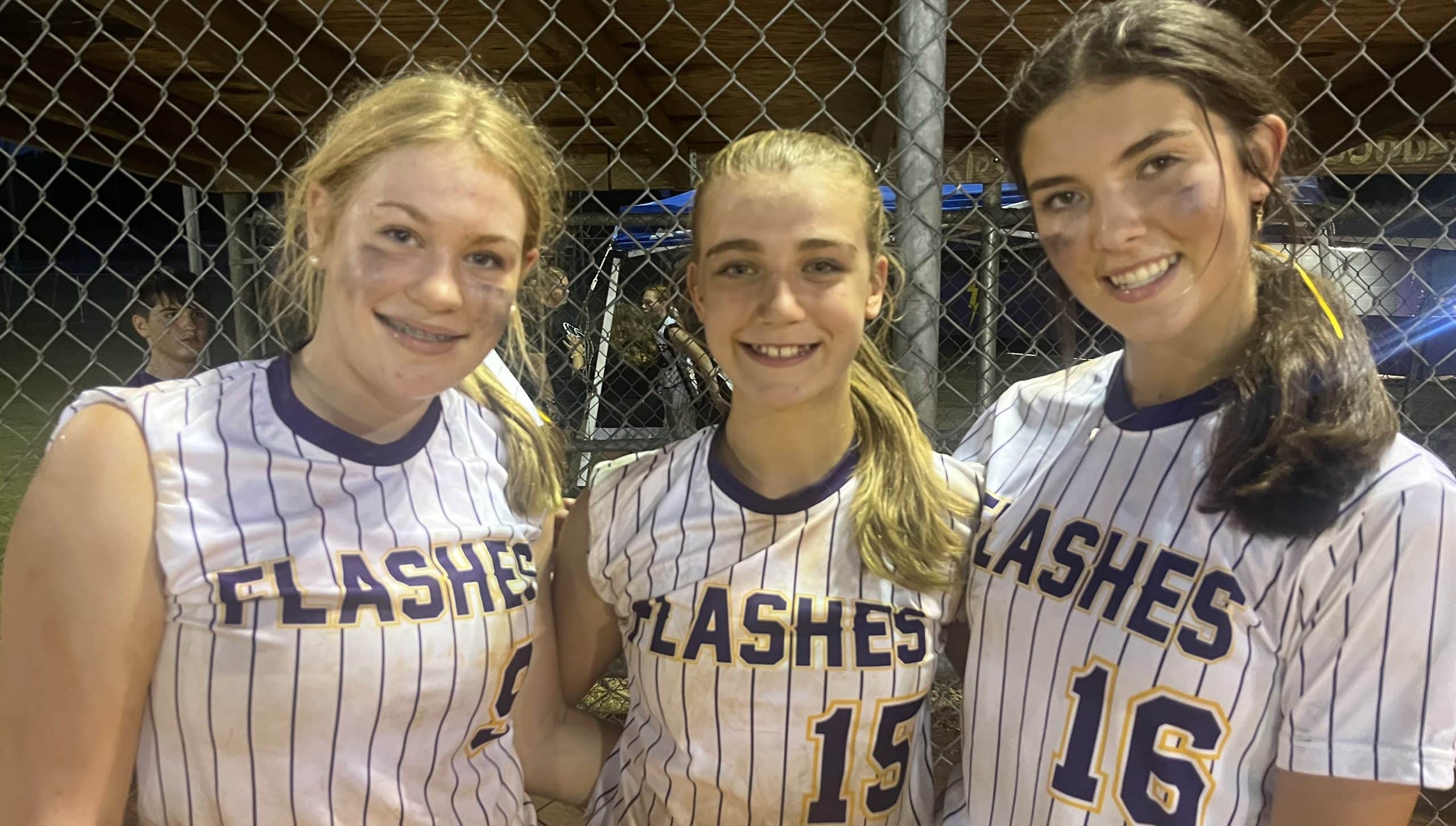 Flashes softball