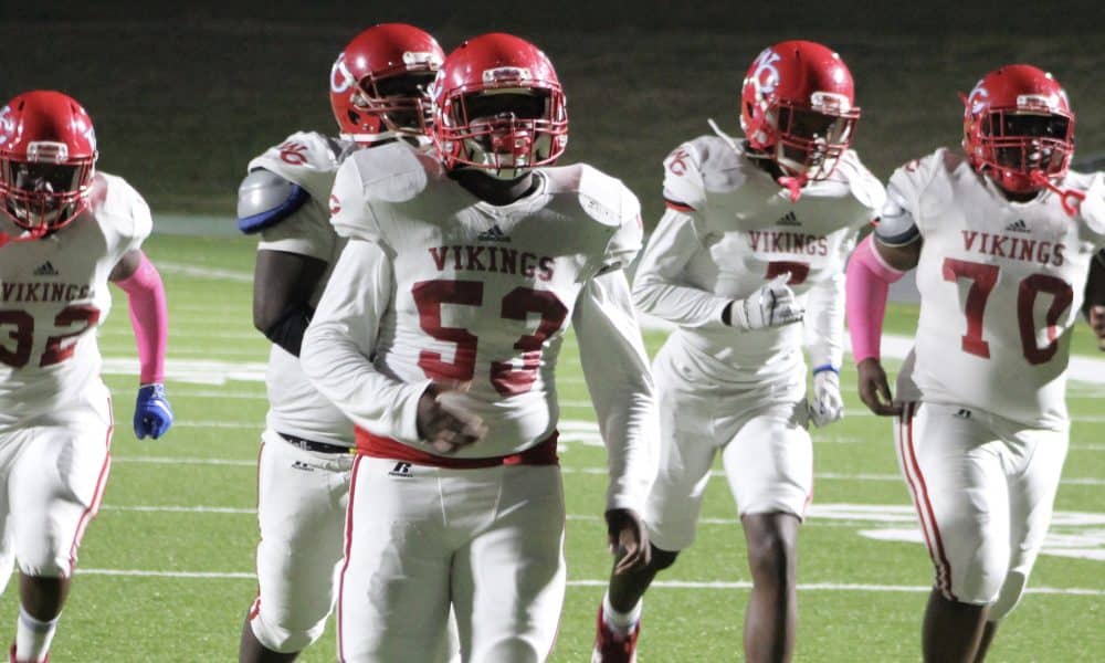 Warren Central football players