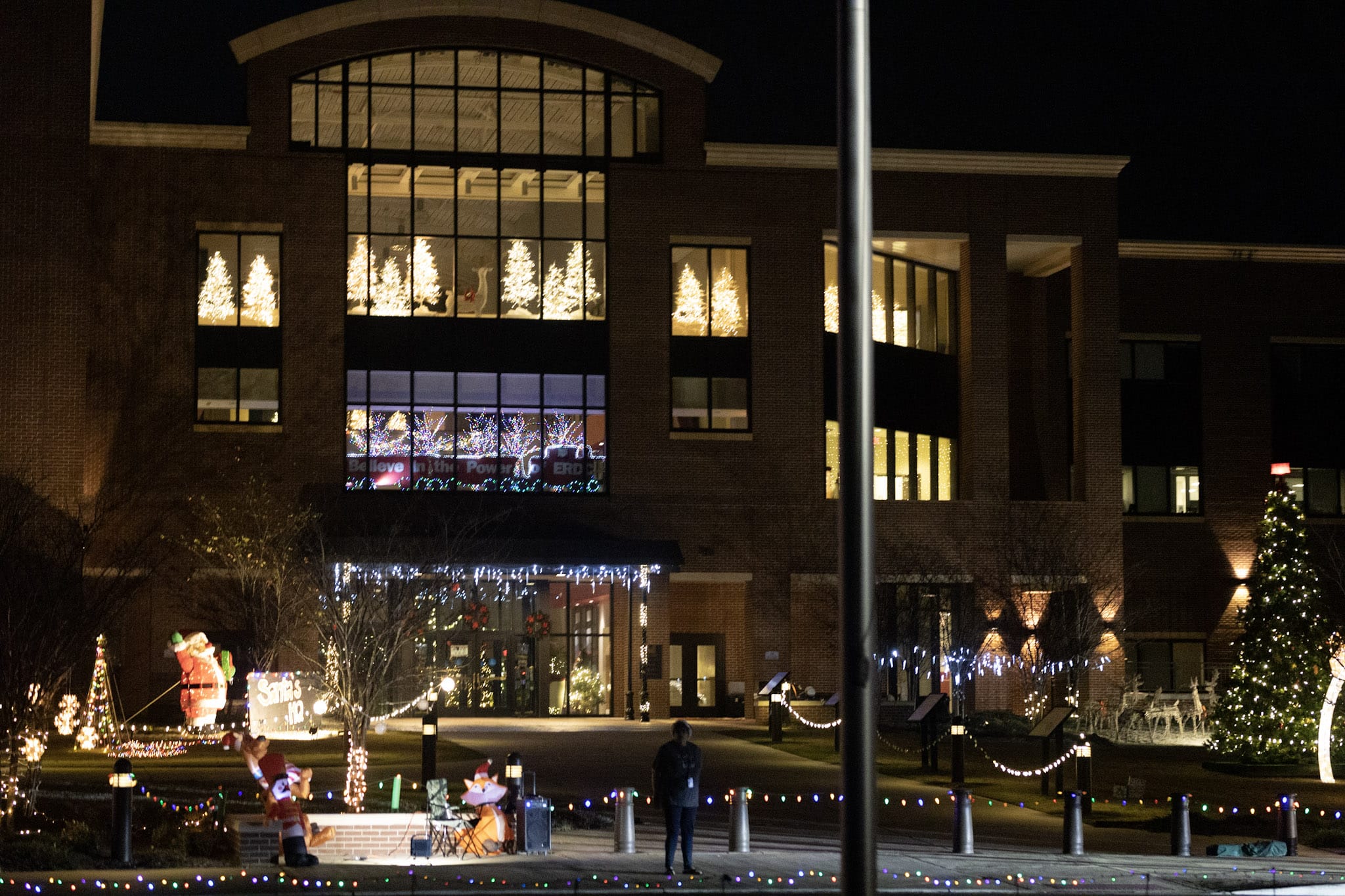 ERDC Holiday Lights