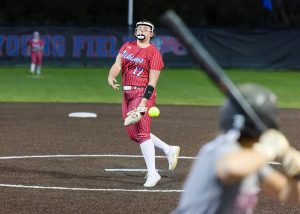 Maddy Pant pitching