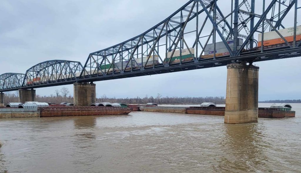 barge hit bridge