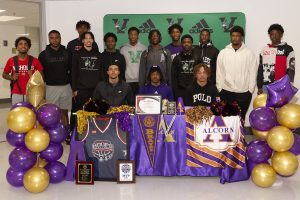 Davian Williams signing day